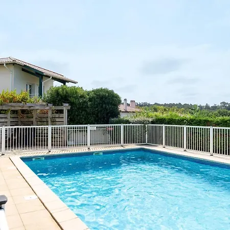 La Coline Bleue ביאריץ